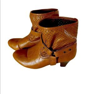 SL design ankle booties size 39